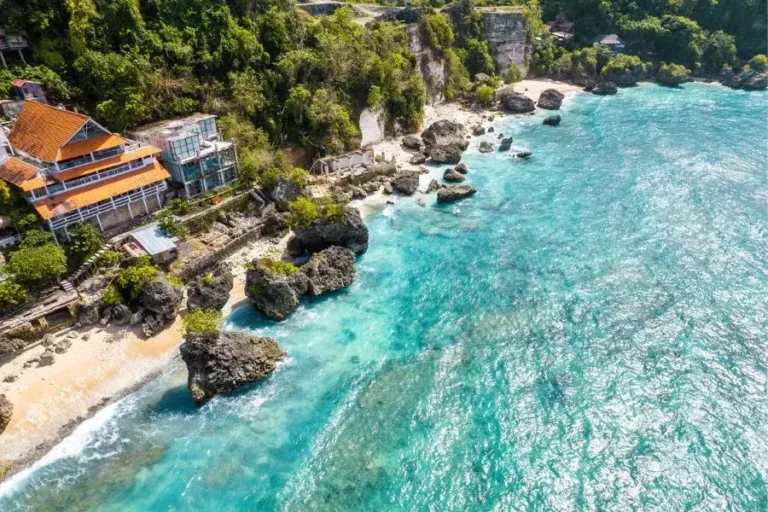 Bingin Beach bali