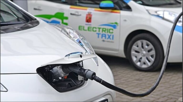 Bali electric taxis